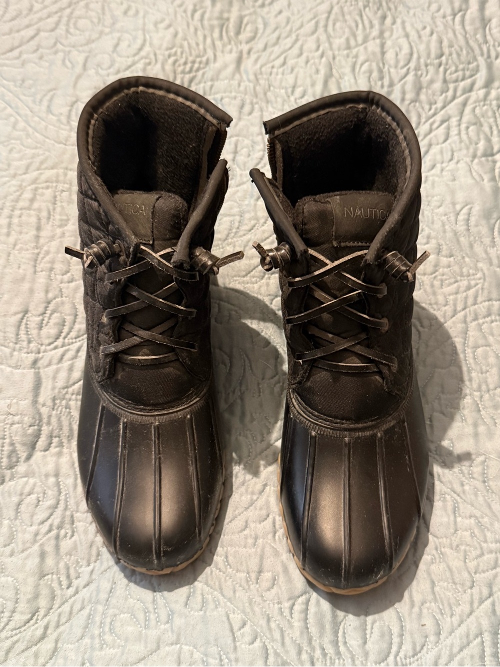 Nautica Woman's Black Quilted Duck Boots